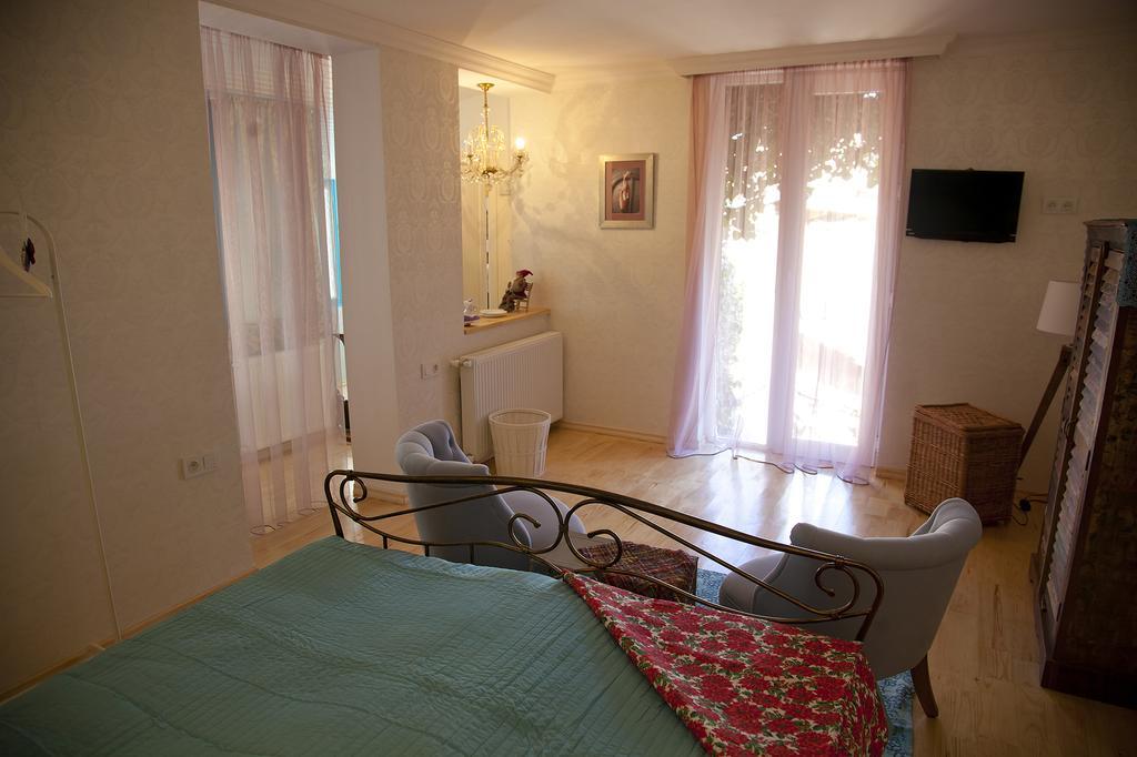 Apartment In Old Tbilisi Room photo